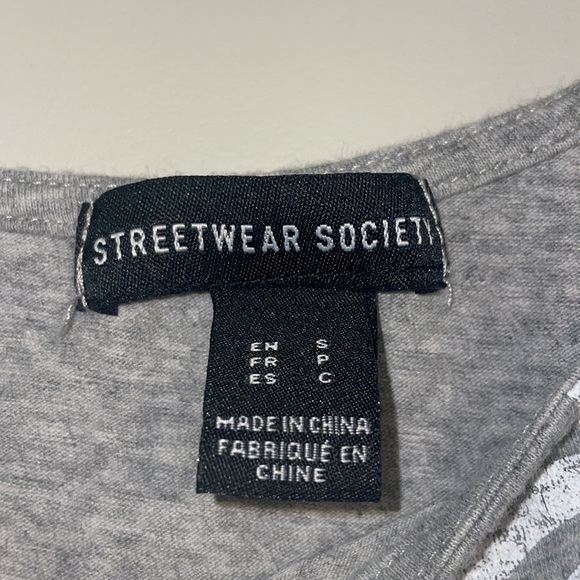 Heartbreaker Graphic Tank Top - Picture 3 of 4